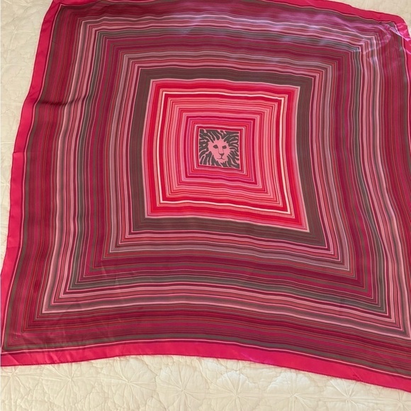 ANNE KLEIN Signature Square Silk scarf. Pinks. 34” square - Picture 5 of 11